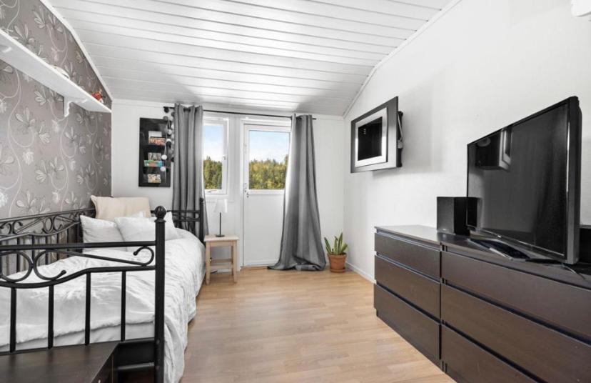 Sjarmerende Familievennlig Hus Med 2 Soverom 크리스티안산 외부 사진