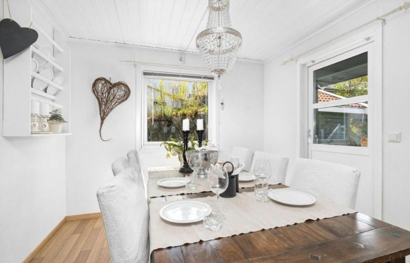 Sjarmerende Familievennlig Hus Med 2 Soverom 크리스티안산 외부 사진
